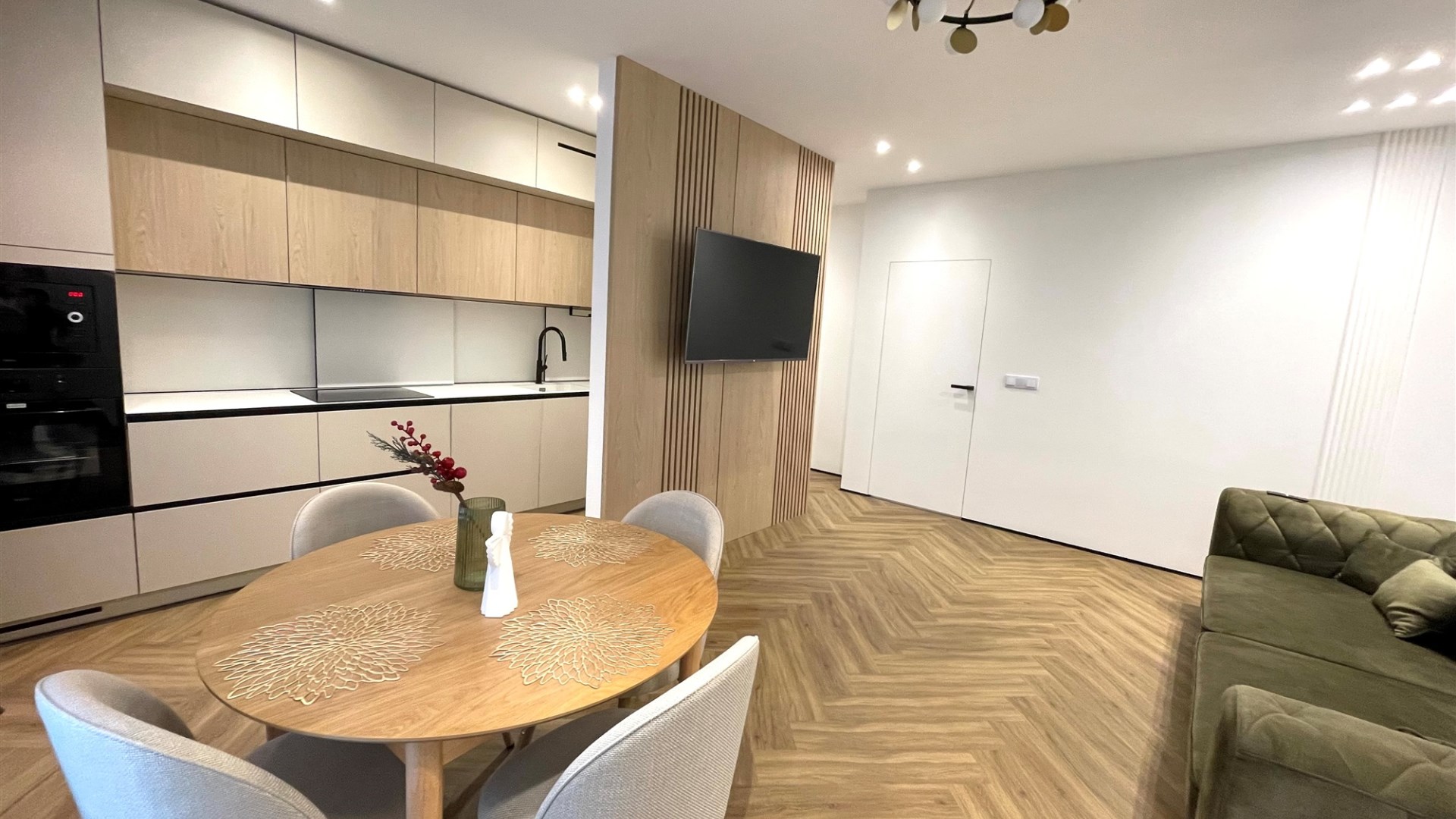 Sprzedaż 4-pokojowego mieszkania na Sławinku