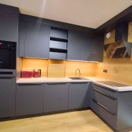 Nowoczesne mieszkanie 46 m² – Wieniawska 11